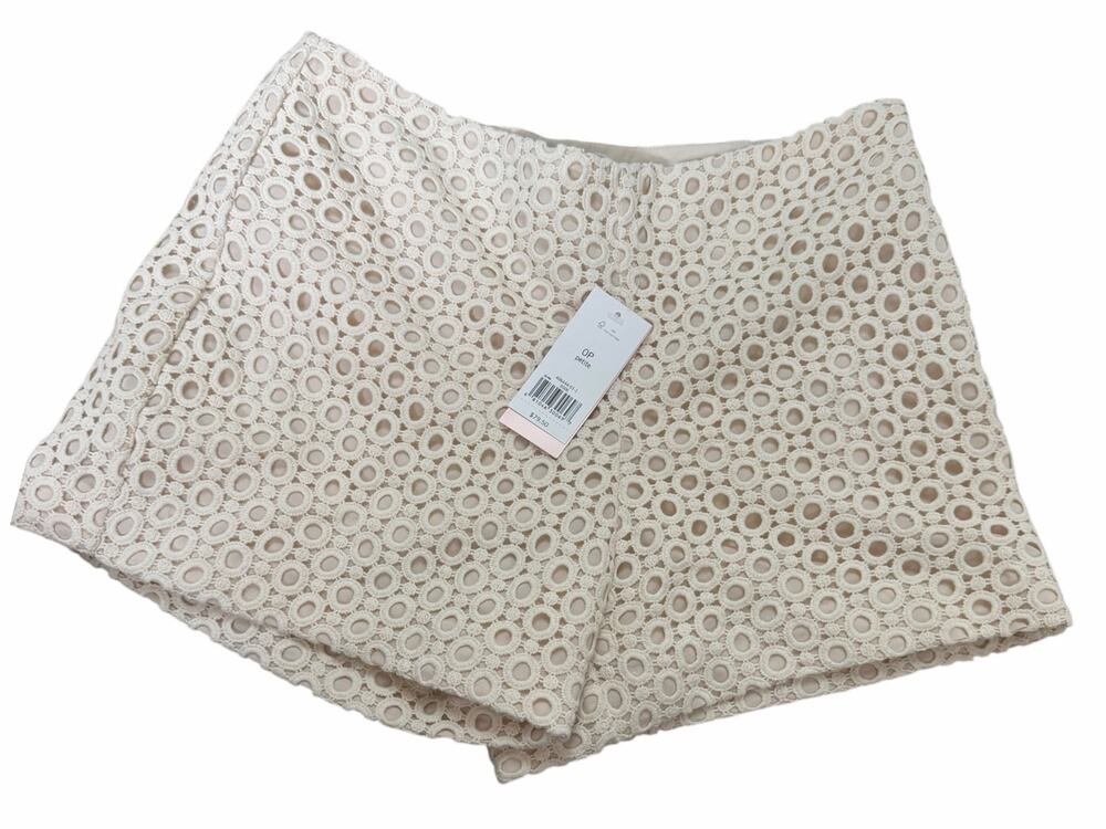 Banana Republic Ivory Crochet Lace Shorts — NWT, Size 0 Petite